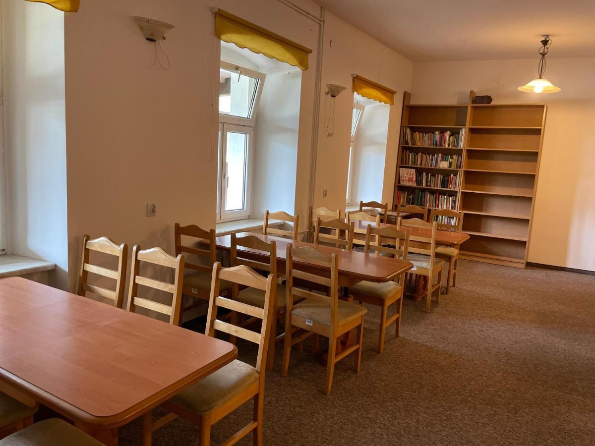 Hostel Gosciniec Szczeliniec Karlow Zewnętrze zdjęcie